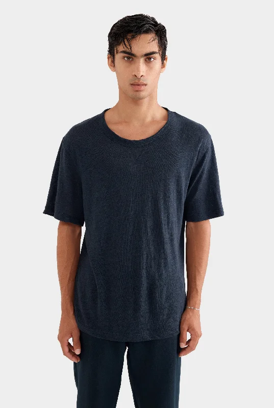 men's casual summer t-shirts -Coverstitch Linen T-Shirt - Navy