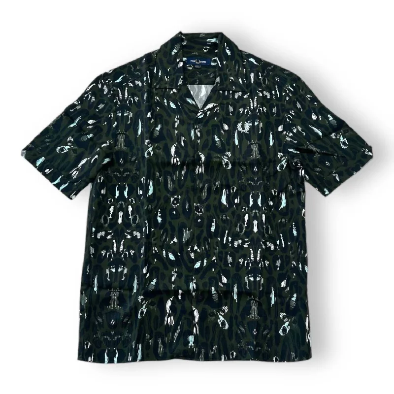 men's polo shirts with mesh back -Men's Leopard Print Revere Shirt In Green