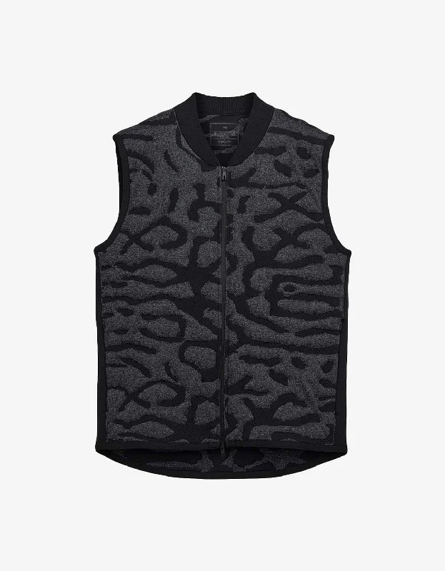 fashionable sleeveless vests for men -Y-3 Black Running Engineered Insulated Vest